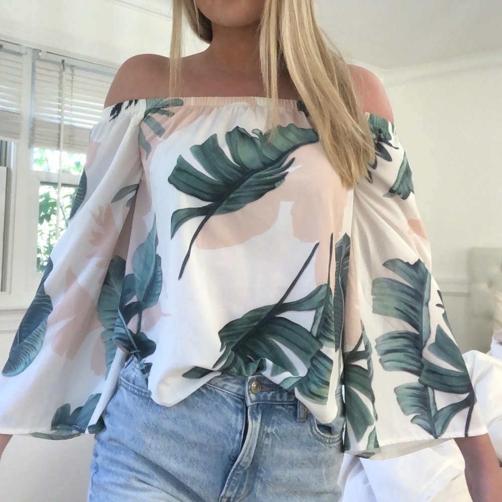 WHITE FOX BOUTIQUE OFF THE SHOULDER PALM LEAF
